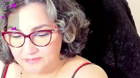 Snapshot of cataleya_mom_ chatting on November 2025 09:56:02 AM cataleya online show from November 2025 09:56:02 AM