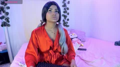 Cata y Roger online show from November 2025 09:26:02 PM