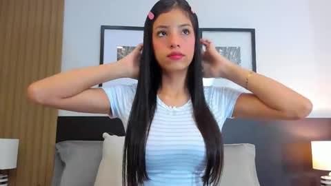 Snapshot of catalina_jolie chatting on February 2026 04:08:01 AM catalina online show from February 2026 04:08:01 AM