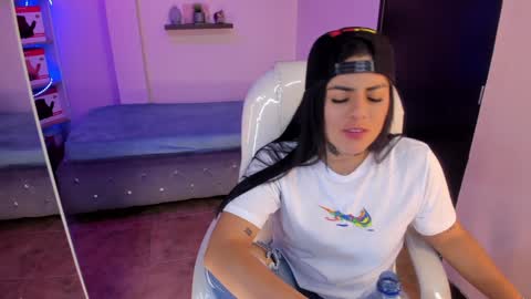 Catalina online show from December 2024 12:14:02 AM