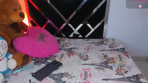 Snapshot of catalina_smith__ chatting on November 2025 09:03:01 PM Catalina online show from November 2025 09:03:01 PM