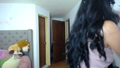 catalinahounn online show from March 2025 09:59:02 PM