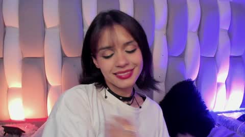 Cat  online show from December 2024 08:12:02 PM