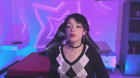 Cat  online show from January 2025 10:13:02 PM