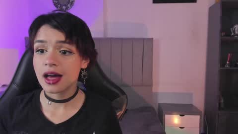 Cat  online show from January 2025 09:25:02 PM