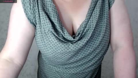 Snapshot of catch_fortune chatting on November 2025 07:27:01 PM Ana online show from November 2025 07:27:01 PM