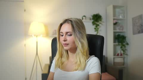 Snapshot of catecrago_ chatting on November 2025 08:59:01 AM catecrago online show from November 2025 08:59:01 AM