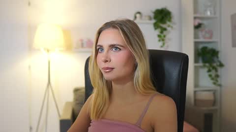 Snapshot of catecrago_ chatting on November 2025 08:59:02 AM catecrago online show from November 2025 08:59:02 AM