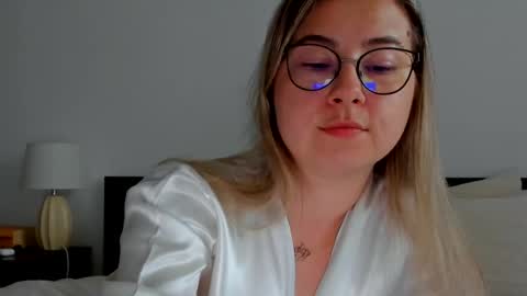 Snapshot of caterinnakat chatting on July 2026 12:44:01 PM Kat online show from July 2026 12:44:01 PM
