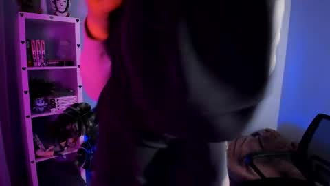 Catherine online show from April 2026 10:00:02 PM