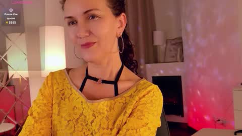 Snapshot of catherine_wisp chatting on February 2026 02:09:01 PM Catherine online show from February 2026 02:09:01 PM