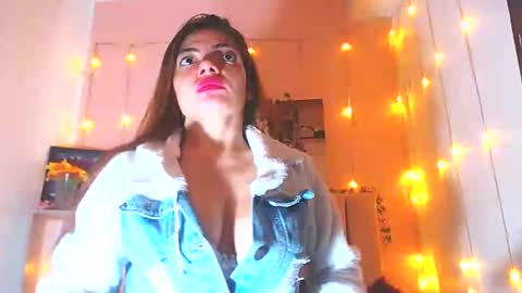 Snapshot of catherinehot707rs chatting on December 2024 02:53:01 AM catherinehot707rs online show from December 2024 02:53:01 AM