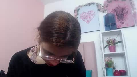 Snapshot of catherinehot707rs chatting on September 2025 03:16:02 AM catherinehot707rs online show from September 2025 03:16:02 AM