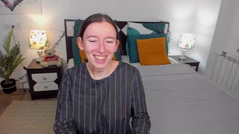 Catrin online show from December 2024 09:55:02 AM