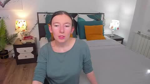 Catrin online show from February 2025 08:38:01 AM