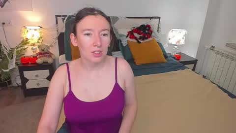 Catrin online show from October 2025 06:39:02 AM