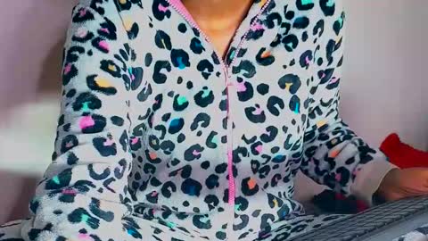 catrine online show from November 2025 05:26:02 PM