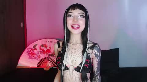 Snapshot of cati_petite chatting on December 2024 09:18:02 PM Cati help me reach my goal of 100 thumbs up again 3 online show from December 2024 09:18:02 PM