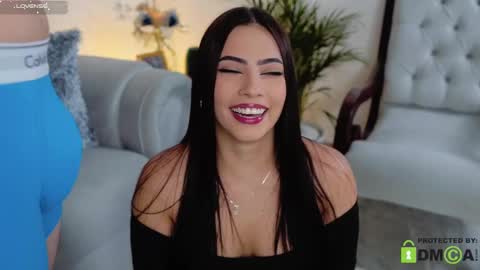 IG soycatrinaoficial online show from March 2025 06:59:02 PM