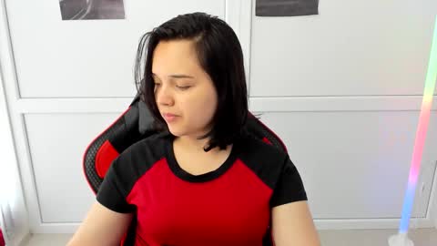 Snapshot of catrine_cute chatting on May 2026 06:53:01 AM Catrine online show from May 2026 06:53:01 AM