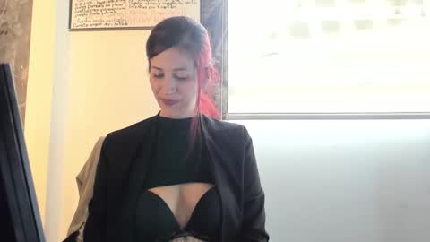 CATT EVANS online show from January 2025 10:26:02 PM