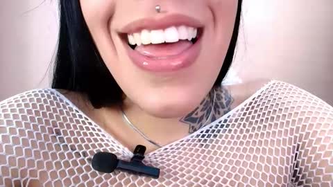 Cattleya online show from February 2026 02:53:01 AM