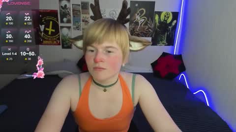 cattie_w_ online show from December 2025 01:21:02 AM