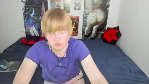 cattie_w_ online show from June 2026 01:09:01 AM