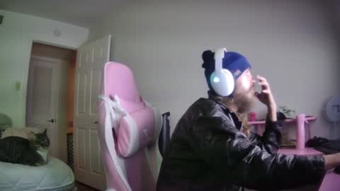 Snapshot of cattywompiscreations chatting on December 2024 11:06:02 PM zatbabydaddy online show from December 2024 11:06:02 PM