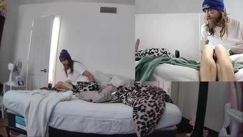 Snapshot of cattywompiscreations chatting on January 2025 06:24:02 PM zatbabydaddy online show from January 2025 06:24:02 PM