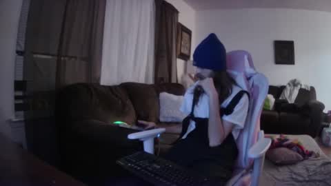 Snapshot of cattywompiscreations chatting on January 2025 07:11:01 AM zatbabydaddy online show from January 2025 07:11:01 AM