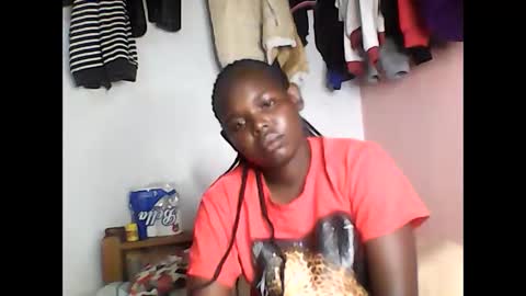 Snapshot of cavy_sweet chatting on April 2026 06:52:02 PM Mecy online show from April 2026 06:52:02 PM