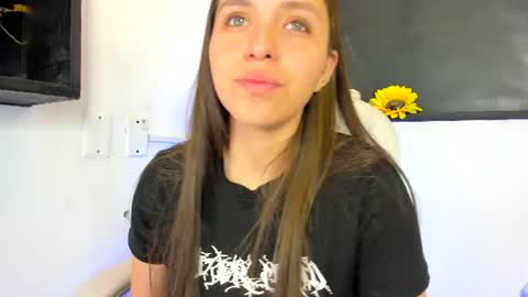 Snapshot of cayetana_01 chatting on July 2026 07:18:01 PM cayetana online show from July 2026 07:18:01 PM