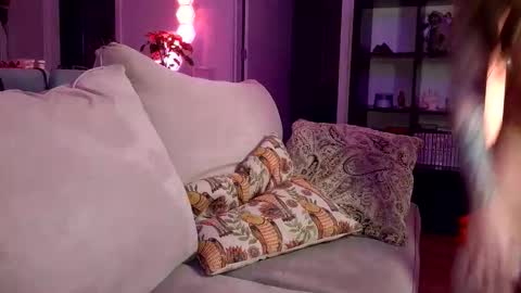 Cayla online show from February 2026 06:32:01 AM