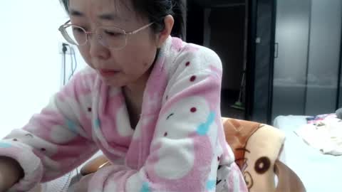 Snapshot of cbz112233 chatting on February 2025 06:05:02 PM ANNYANNY online show from February 2025 06:05:02 PM