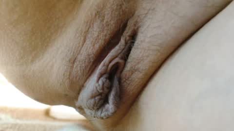 ANNYANNY online show from April 2026 06:05:01 PM