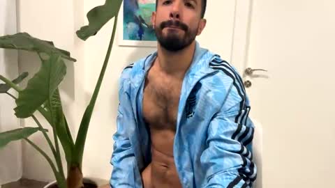 cechixtheworld online show from December 2024 03:22:01 PM