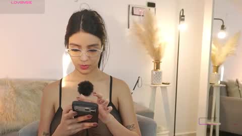 Snapshot of celeste_1220 chatting on June 2026 10:35:01 PM Alice online show from June 2026 10:35:01 PM