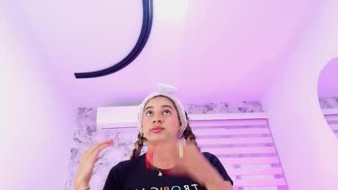 Snapshot of celeste_moonx chatting on November 2025 12:08:02 PM Celeste online show from November 2025 12:08:02 PM