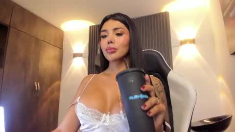 mia  sofiabohorquez INSTAGRAM online show from June 2026 04:09:01 PM