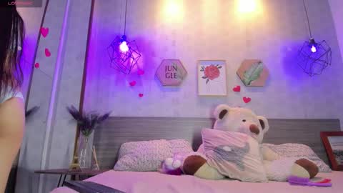 Snapshot of celeste_wang chatting on February 2026 12:05:02 PM Celeste online show from February 2026 12:05:02 PM