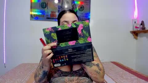 Snapshot of celeste_y_pipe chatting on January 2025 02:41:01 AM Celeste Y Pipe online show from January 2025 02:41:01 AM