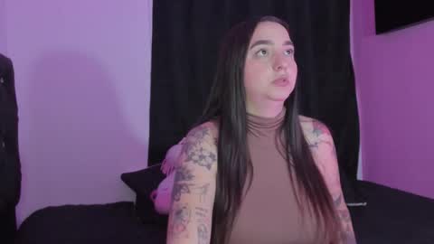 Snapshot of celeste_y_pipe chatting on November 2025 05:00:02 AM Celeste Y Pipe online show from November 2025 05:00:02 AM