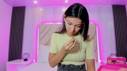 celestebellmont online show from November 2025 12:05:01 PM