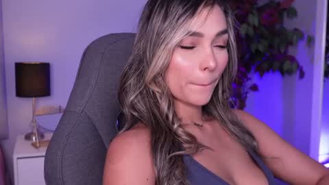 The girl of your eyes  online show from January 2025 07:44:02 PM