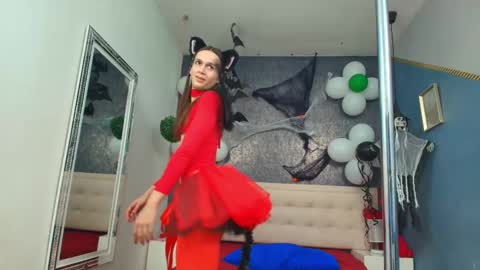 Snapshot of celestial_queen_ chatting on October 2025 02:29:01 PM Celestial online show from October 2025 02:29:01 PM