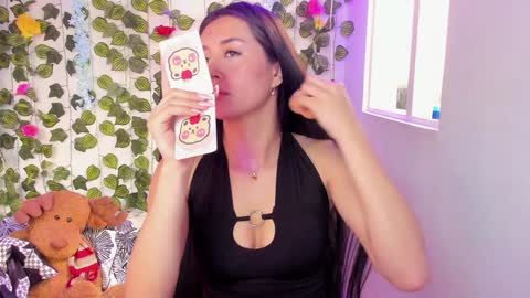 Snapshot of celestinepurple chatting on January 2025 04:37:02 PM Celestineeeeee online show from January 2025 04:37:02 PM