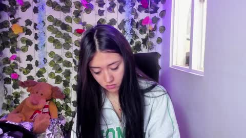 Snapshot of celestinepurple chatting on January 2025 05:16:02 PM Celestineeeeee online show from January 2025 05:16:02 PM