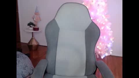 Celine Costas online show from January 2026 01:24:01 PM