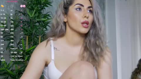 Snapshot of celinemeyerr chatting on March 2025 06:24:01 AM CelineMeyer online show from March 2025 06:24:01 AM